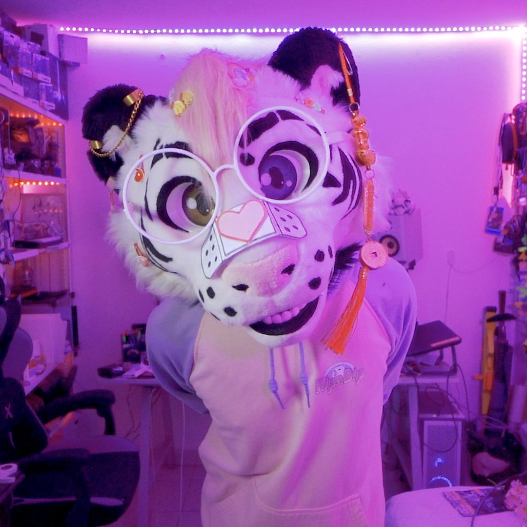 𝔸𝕝𝕝𝕦 - 𝕔𝕚𝕟 🔜 ??? tweet media