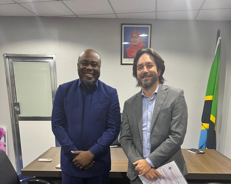 WFP_Tanzania's tweet image. In Dodoma, @WFP_Tanzania's Country Director recently met with the Permanent Secretary of the Ministry of Agriculture @WizaraKilimo to review the past year's achievements and align on future plans, strengthening collaboration to support smallholder farmers and communities in 🇹🇿.
