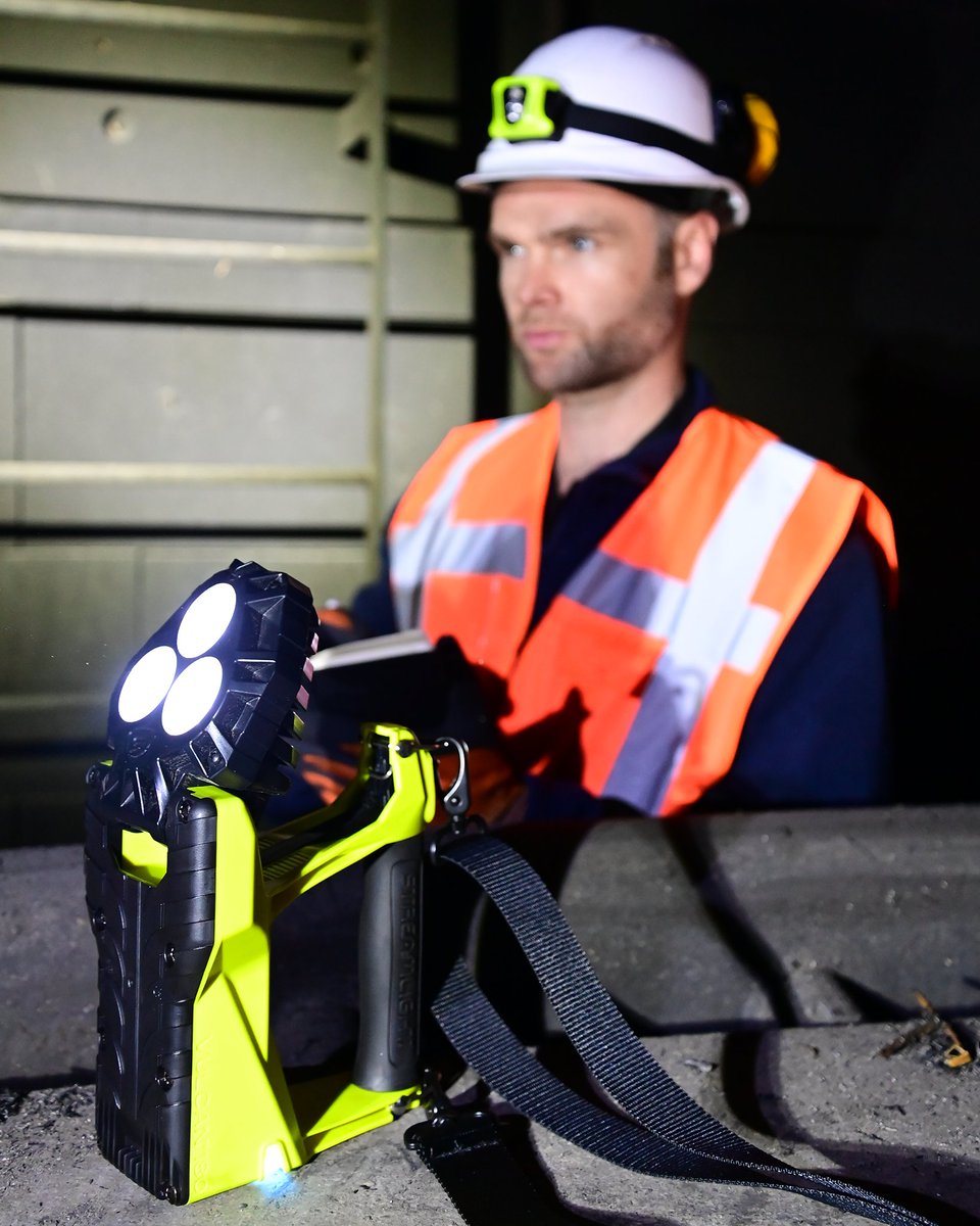 StreamlightFR's tweet image. Le Vulcan® 180 HAZ-LO® est conçu pour être utilisé dans les zones dangereuses. Il offre une qualité de construction robuste et un éclairage fiable sous pression.

#Vulcan180HAZLO #StreamlightTrusted