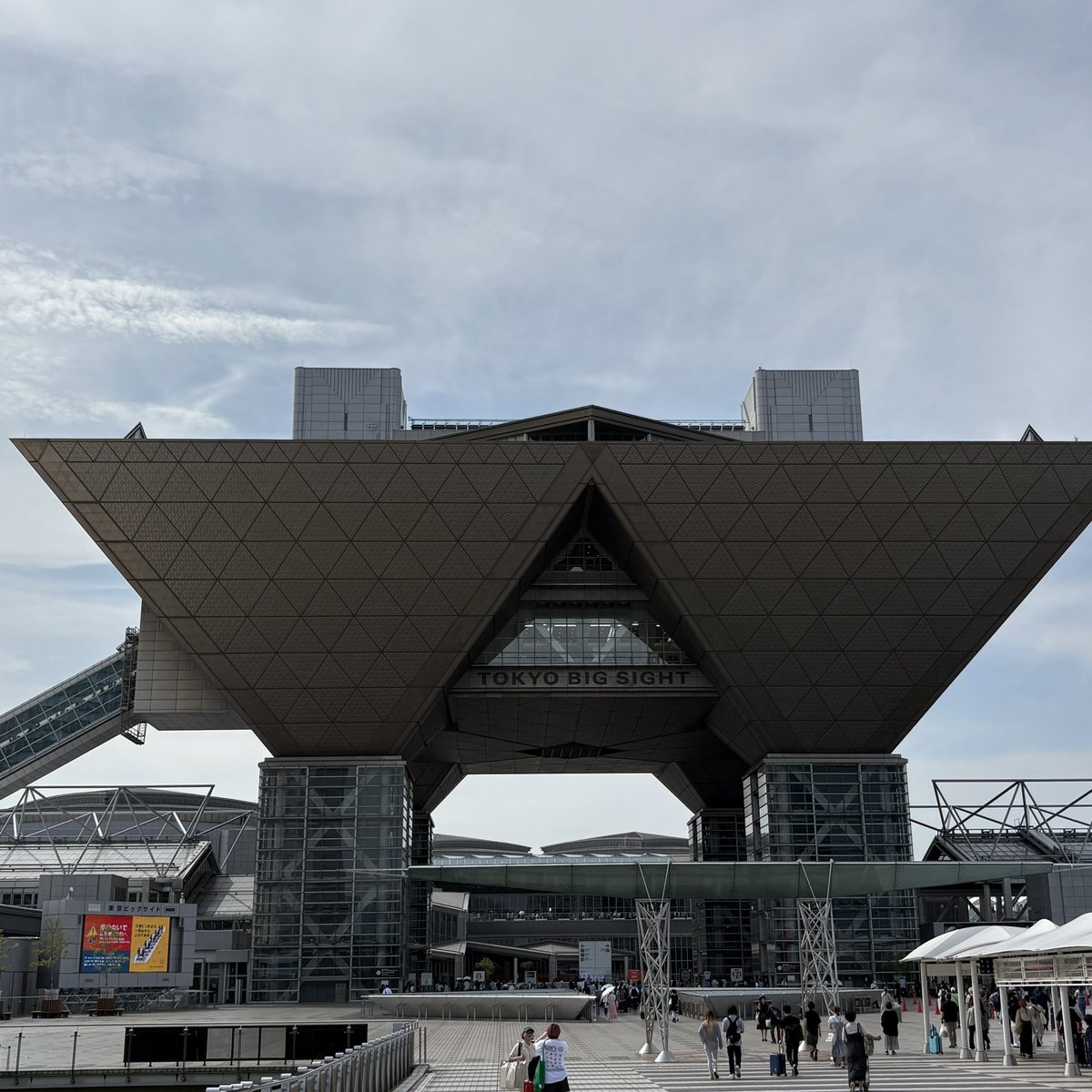 StitchripperD's tweet image. 🌵 7/5(土)~6(日)のデザインフェスタvol.61が終了しました
暑いなか、皆さま、どうもありがとうございました
広い会場でスティッチリッパーのブースにたどり着いてくださった皆さまに心から感謝致します
本当にありがとうございました✨