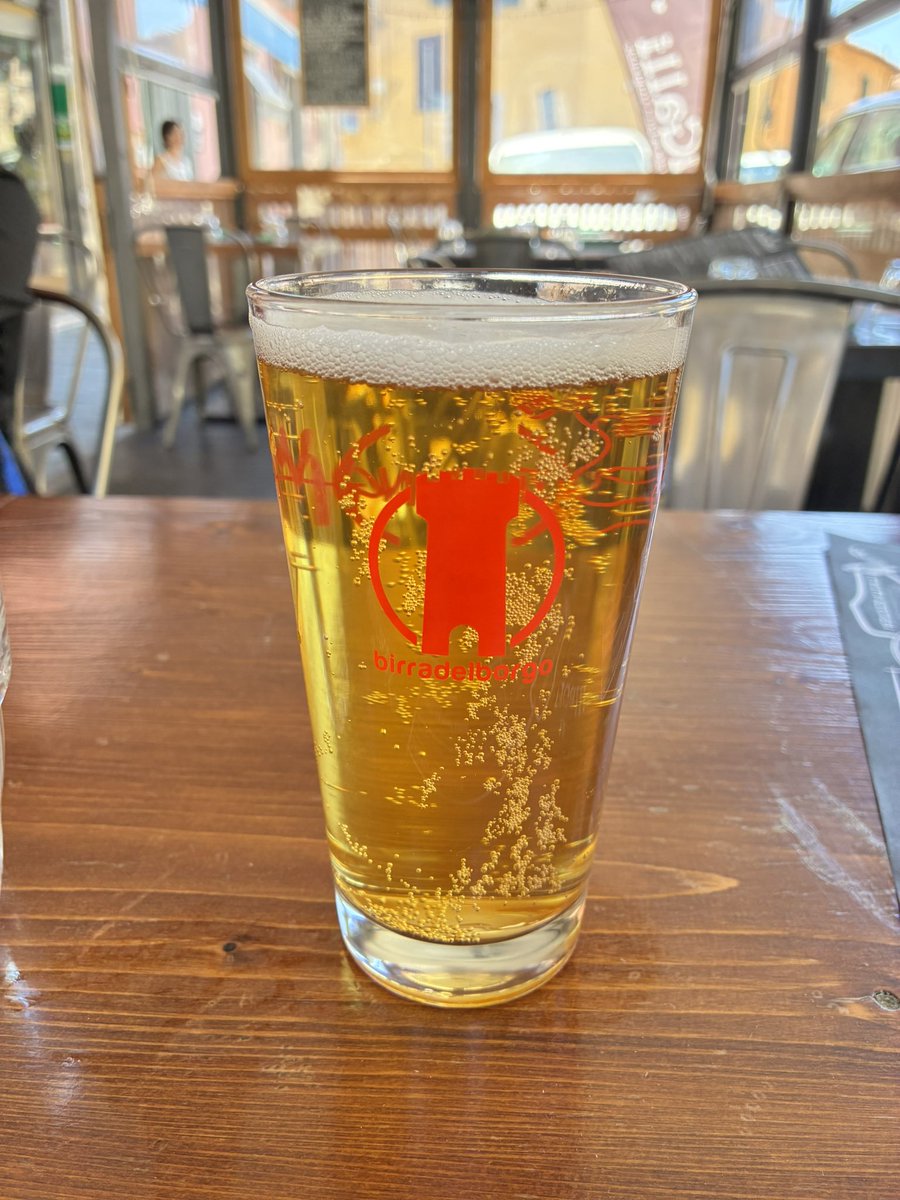 baggiegrant's tweet photo. @BirraDelBorgo in Pisa, Tuscany 🇮🇹 🍺 👌🏾 @PintsBeauty https://t.co/GkrTVE3Ff8