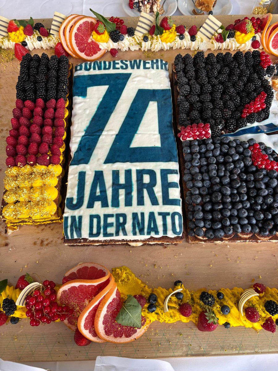 DrBabst's tweet image. Last eve the NATO ton met in Berlin to celebrate 70 years of German membership in NATO.
We can all relax: NATOs political unity is strong; the recent summit a success; Rutte an excellent diplomat and Germany possesses the will to lead.
After listening to these encouraging words…