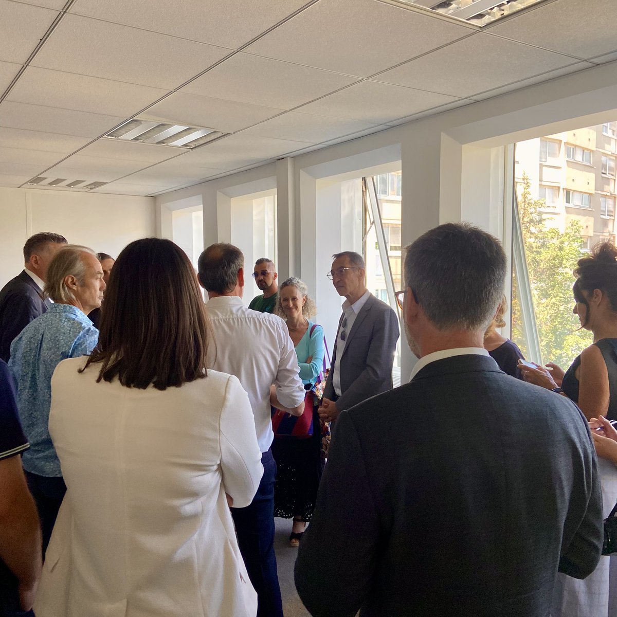 FrancoisDagnaud's tweet image. Transformer d’anciens bureaux en logements : une solution concrète pour répondre aux besoins en logements des parisiens. Dans le 19e, ce projet porté par @inli_officiel offrira 131 logements pour les classes moyennes, intégrant rénovation énergétique et jardin en pleine terre.