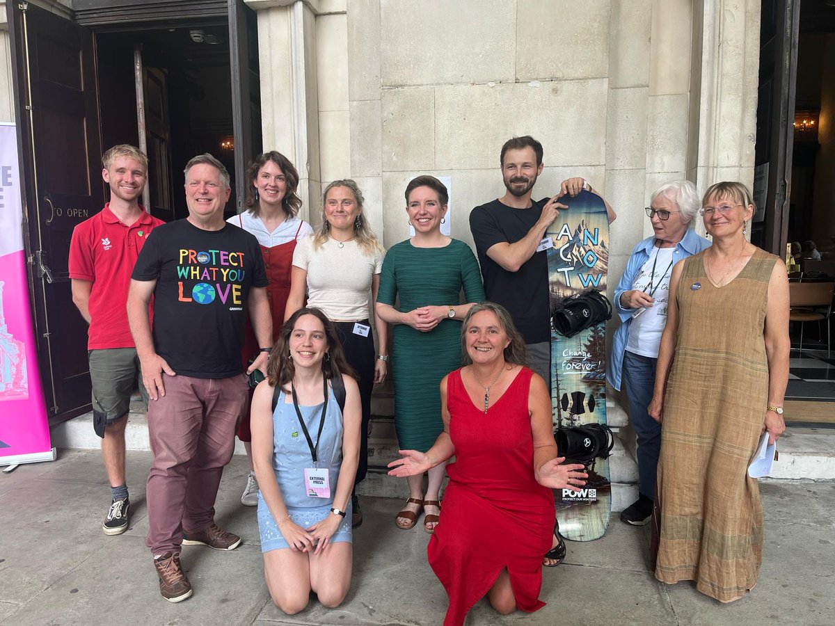 carla_denyer's tweet image. Yesterday thousands of people came to Westminster to speak up for a safe climate, warm homes, clean air, and thriving nature. I was proud to meet lots of my constituents at the #ActNowChangeForever mass lobby!