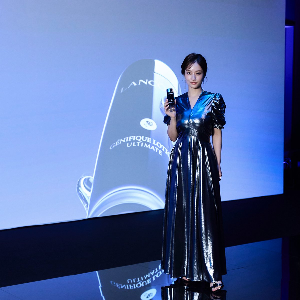 Lancome_JP's tweet photo. ／
#ジェニフィックアルティメエッセンスローション
新製品発表イベントの様子をお届け📸
＼

ジェニフィックの世界観を体現した会場に、#岩瀬洋志 さん、 #谷まりあ さんをはじめとする、豪華ゲストが来場！

#ランコム
#岩瀬洋志 #谷まりあ https://t.co/8up0HoqkGw