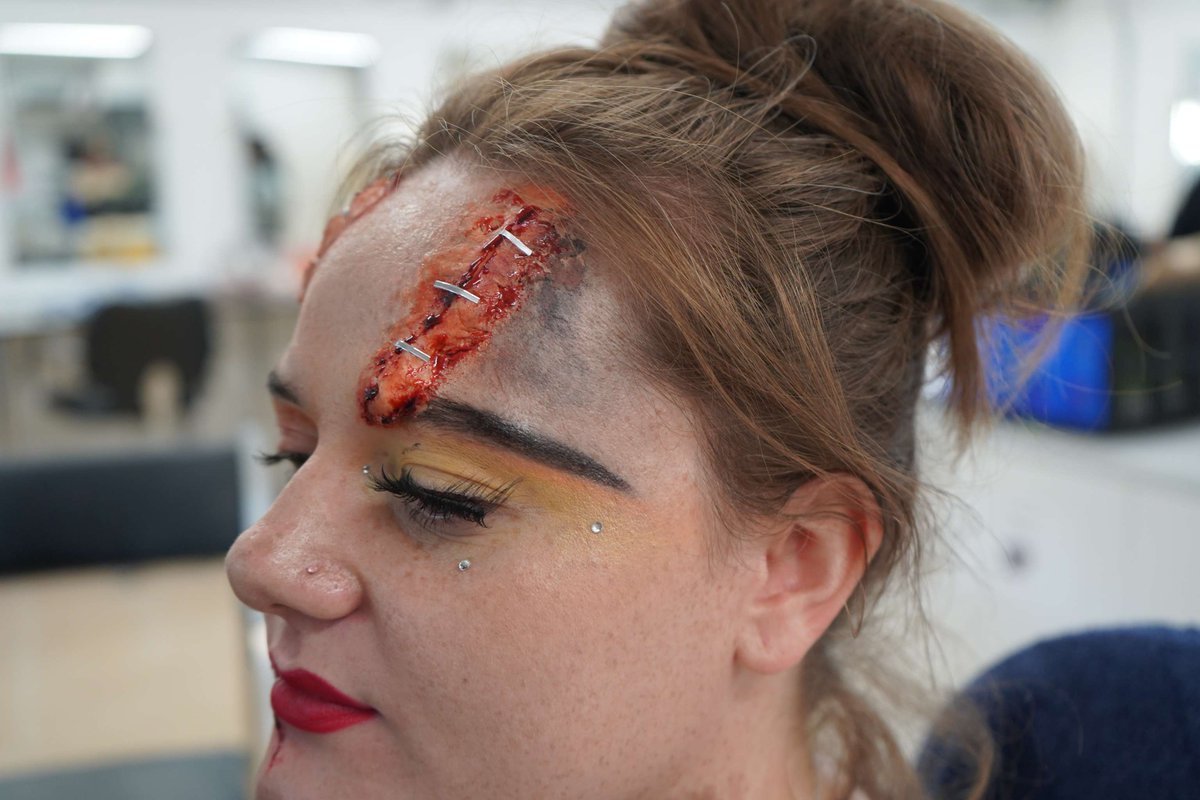 In the lead-up to our Toxic Nature photoshoot, our Level 4 Specialist Makeup students poured weeks of planning, sketching, testing, and refining into each look. 💄🧪

Would you be interested in studying this course? Click here: ow.ly/cwTl50WiXI7 🔍