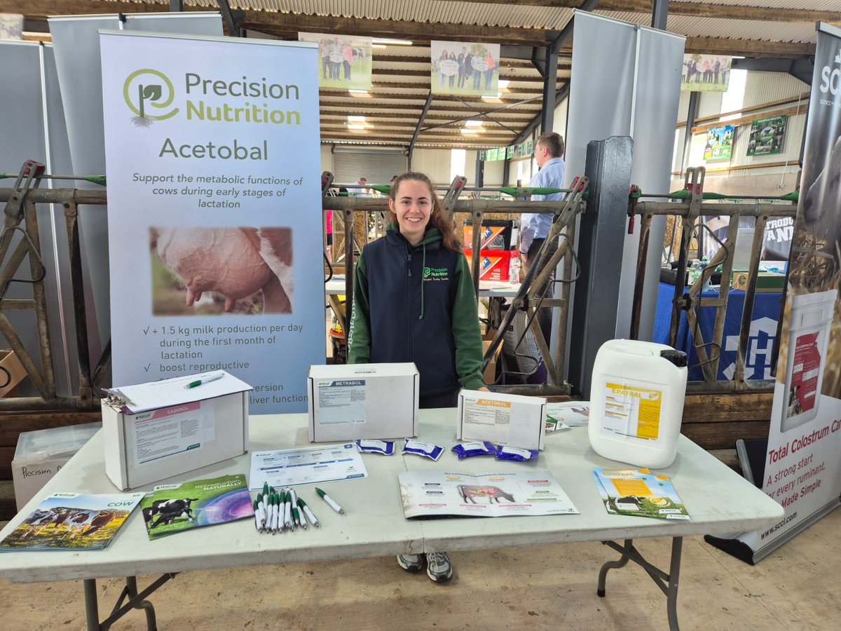 PrecisionNutrit's tweet image. All set up at Irish Holstein Friesian Open day at Greenan’s Greenlea Herd Farm in Co Monaghan - (Crossugh H18 CK79) Delighted to meet President Mary Rafferty this morning at Greenlea Holsteins @i_h_f_a
@PadraicGreenan
#IHFA #PrecisionNutrition