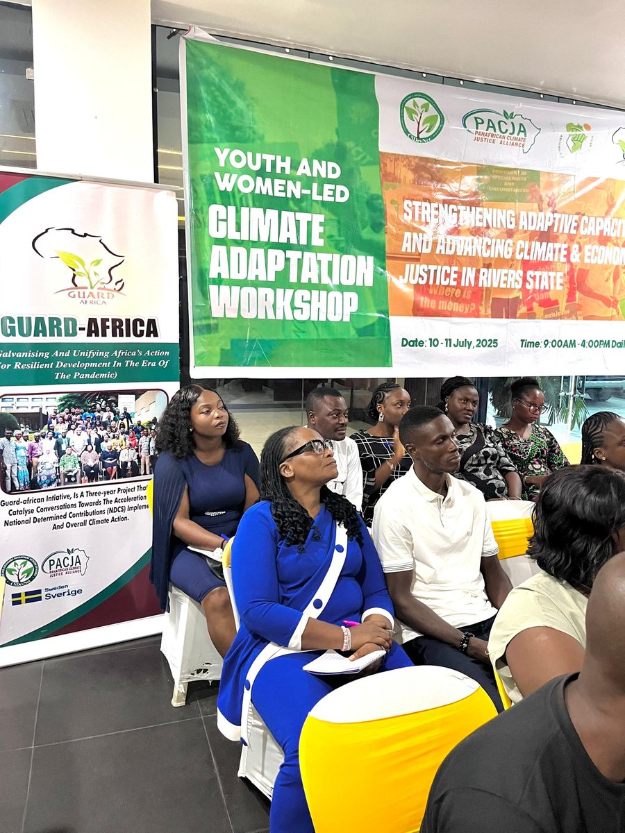 CSDevNet1's tweet image. Delving in into the #CapacityBuilding Workshop:
Dr. Unekwu Onuche, Associate Prof. taking the presentation on : Climate adaptation strategies (e.g., flood-resistant farming, ecosystem restoration) and advocacy skills for economic justice, addressing fossil fuel impacts. ๐ฟ๐