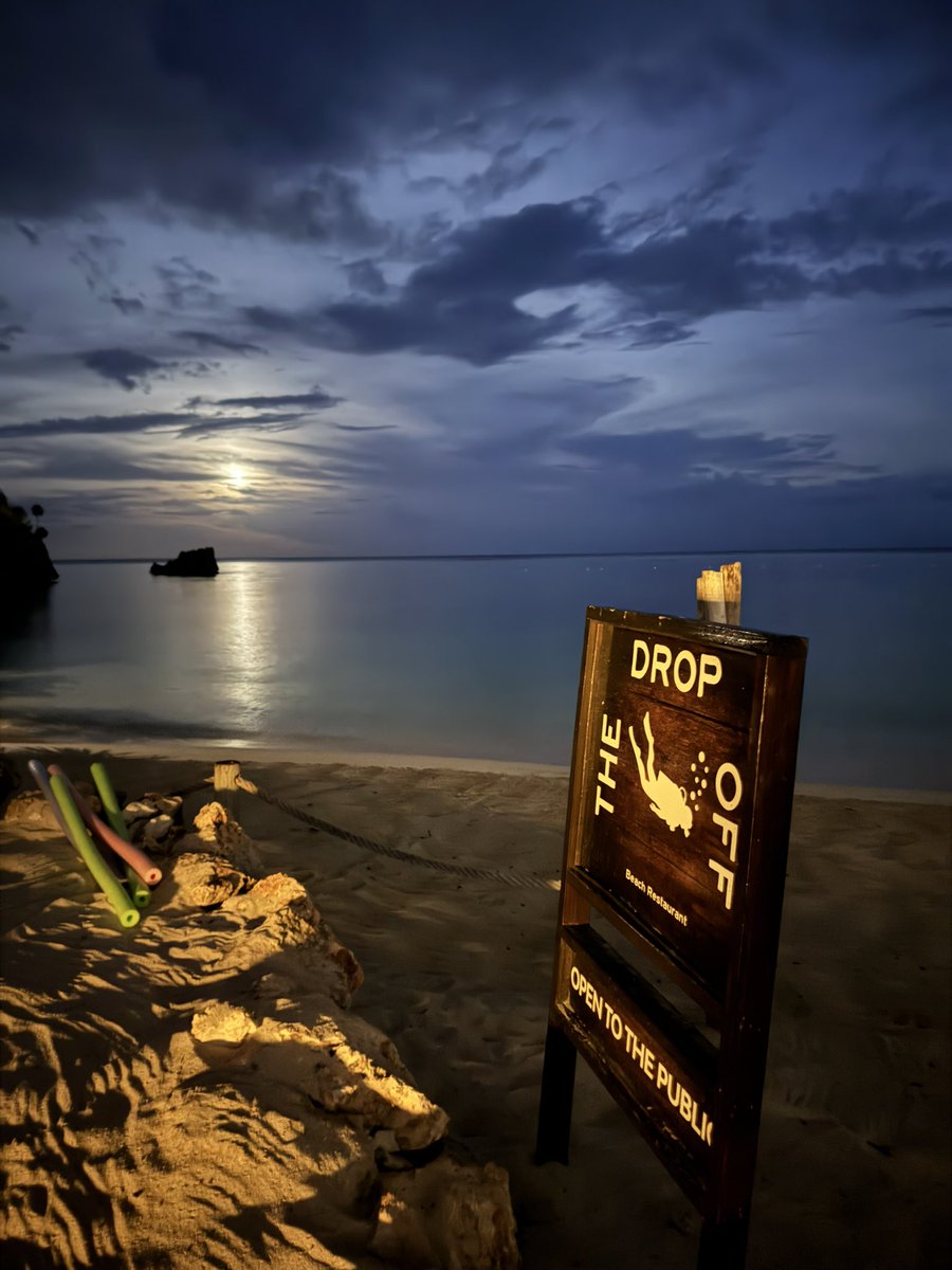 Drop Off! #kimptongrandroatan 4:30AM