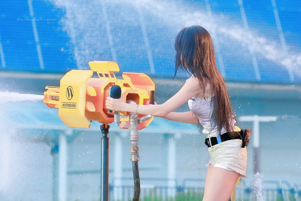 250704 WATERBOMB

#채령 #CHAERYEONG 
#있지 #ITZY