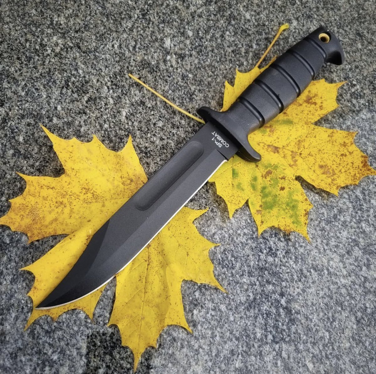 OntarioKnife's tweet photo. #ThrowbackThursday with the #SP1CombatKnife! Whether itβs for Defense or Bushcraft the SP-1 was able to handle whatever you threw at it! The #SpecPlus series was built tough and made to last. ππ½πͺ #ontarioknifecompany #ontarioknife #ontarioknives #ontarioknifeco #OKC1889 https://t.co/qgl0pa8HnN