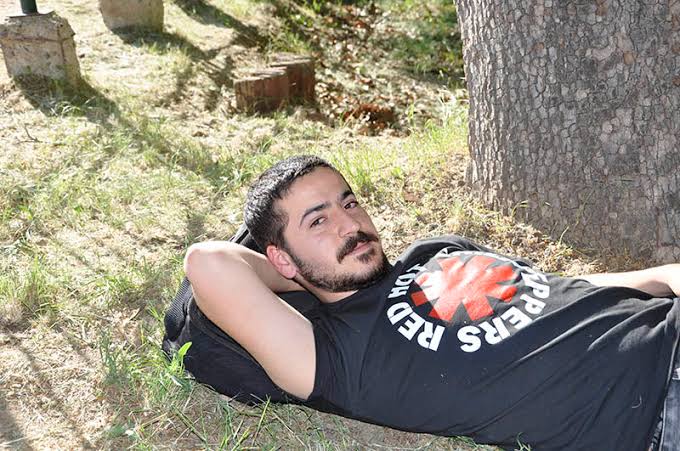 "Daha 19 yaşında düşlerinde özgür dünya..."

Ali İsmail'in, Berkin Elvan'ın, Hasan Ferit Gedik'in, Kemal Kurkurt'un ve nice genç yitirdiklerimiz anısına, bir gün çocuklarımız özgür doğacak...

#Aliismailkorkmaz