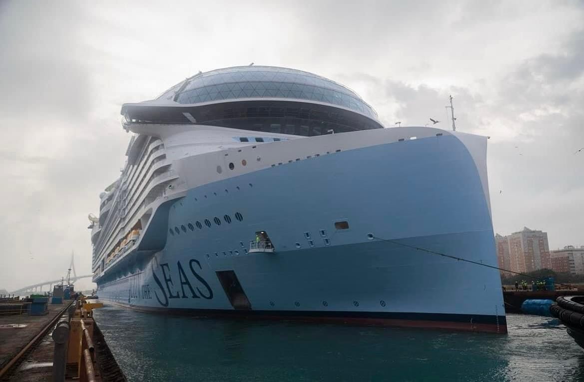 Crew Center tweet media