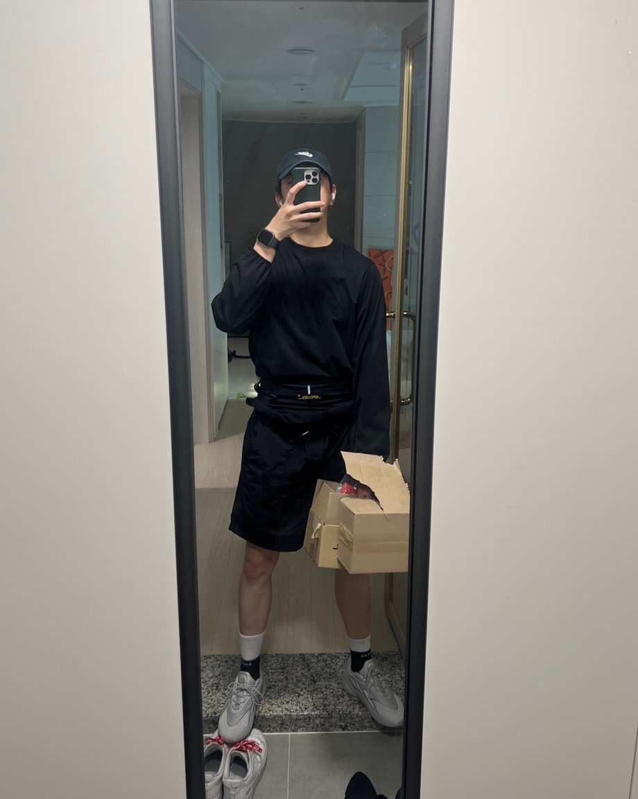 finally a full body mingi pic 🖤