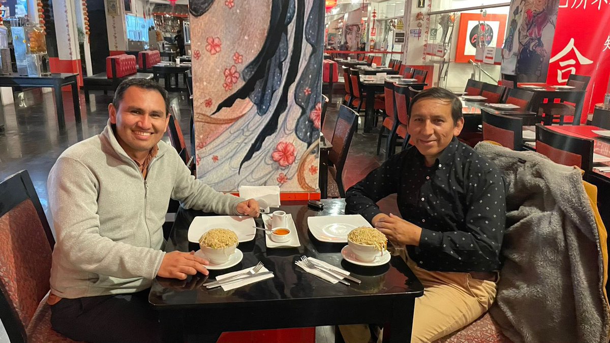 Al lado de un gran amigo y siervo de Dios. Gracias pastor Juan Villegas por la recepción en Cusco.