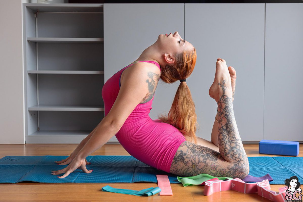 minuminula1's tweet photo. “Stretch me softly” with my Bella @chiaramente_g is in MR on @SuicideGirls 
Check on site https://t.co/D1HBeRjNYR https://t.co/IL9XFLDXwV