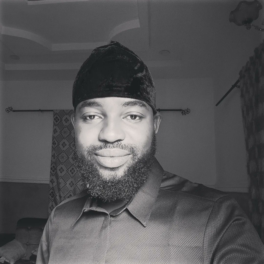 hemzyibr's tweet photo. I. H. E. M. Z. Y https://t.co/LhRboQxTHB