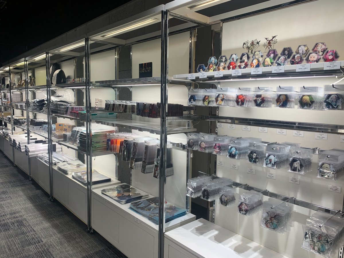 metaphor_ex's tweet photo. ✨『#メタファー展』開催中✨

大阪会場は8/31までなんばパークスミュージアムで開催中！
当日券は会場にて販売しております🎫

GOODSエリアでは多数のオリジナル商品や一般販売された商品を多数取り扱っています。

▼公式サイト
https://t.co/l3wE9X32ZO
#メタファー https://t.co/AcKrCa9Qsl