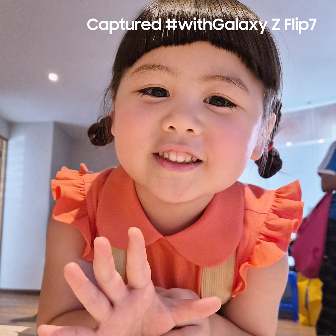 SamsungThailand's tweet photo. พี่ๆมี แกแลคซี่ ฟี ฟลิบ 7 ไว้แคปเช่อ แคปเช่อ แคปเช่อ เหมือนเกลยัง?
เก็บความน่ารักแบบเต็มจอ รอพี่ๆไปจองได้ที่นี่เลย 👉https://t.co/cSbhmevvJp 🫶

capture #withGalaxy #GalaxyZFlip7 #GalaxyAI #เหนือกว่าที่เคยพับ #Samsung https://t.co/VAQe2EkIbH