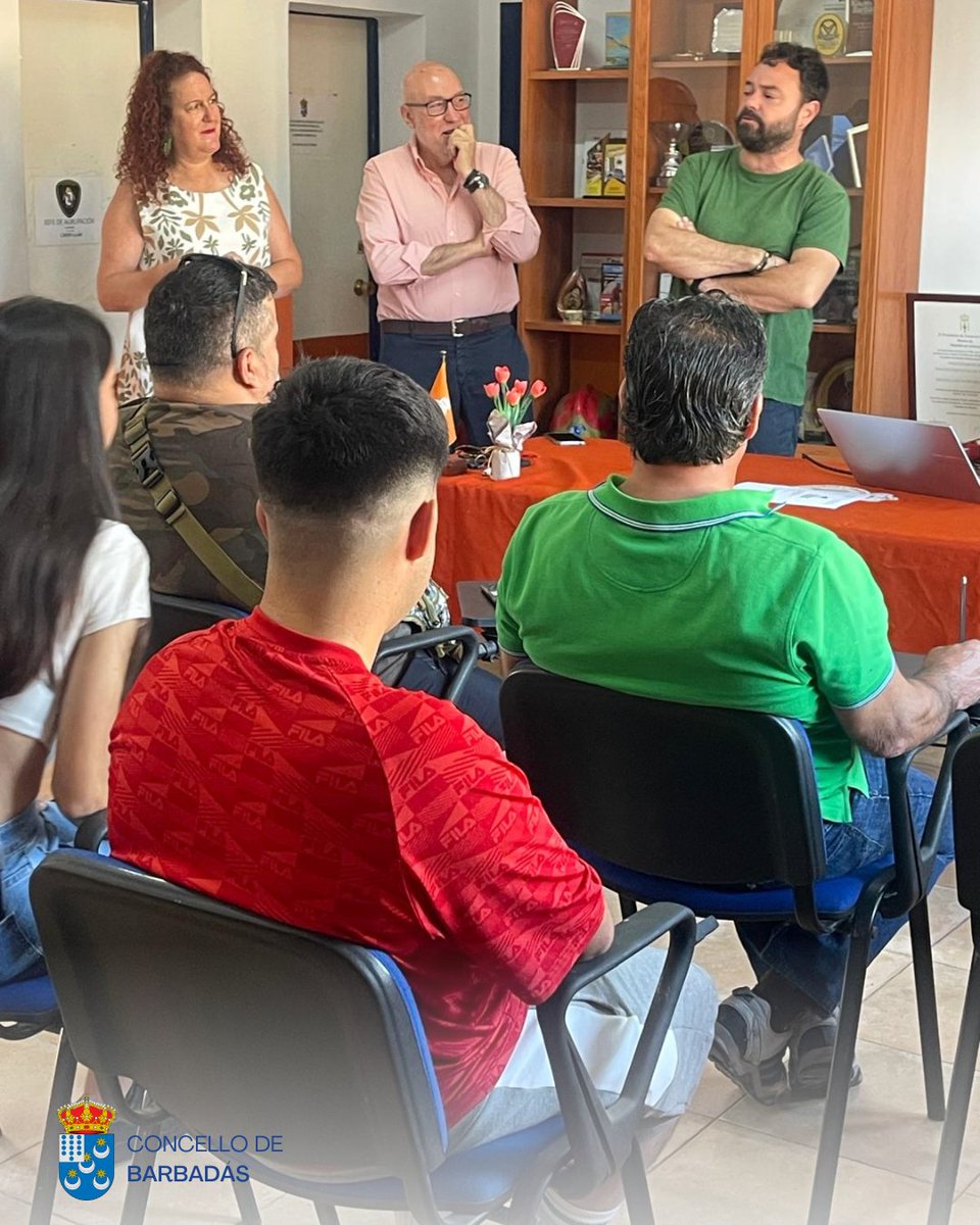 Conc_Barbadas's tweet photo. 🔥 Barbadás reforza o seu compromiso coa prevención e extinción de incendios forestais

ℹ️O Concello de Barbadás vén de incorporar novos medios humanos e técnicos para facer fronte á tempada de alto risco de incendios

#Barbadás #Emerxencias #IncendiosForestais #PrevenciónDeLumes https://t.co/g78Xwsg1sS
