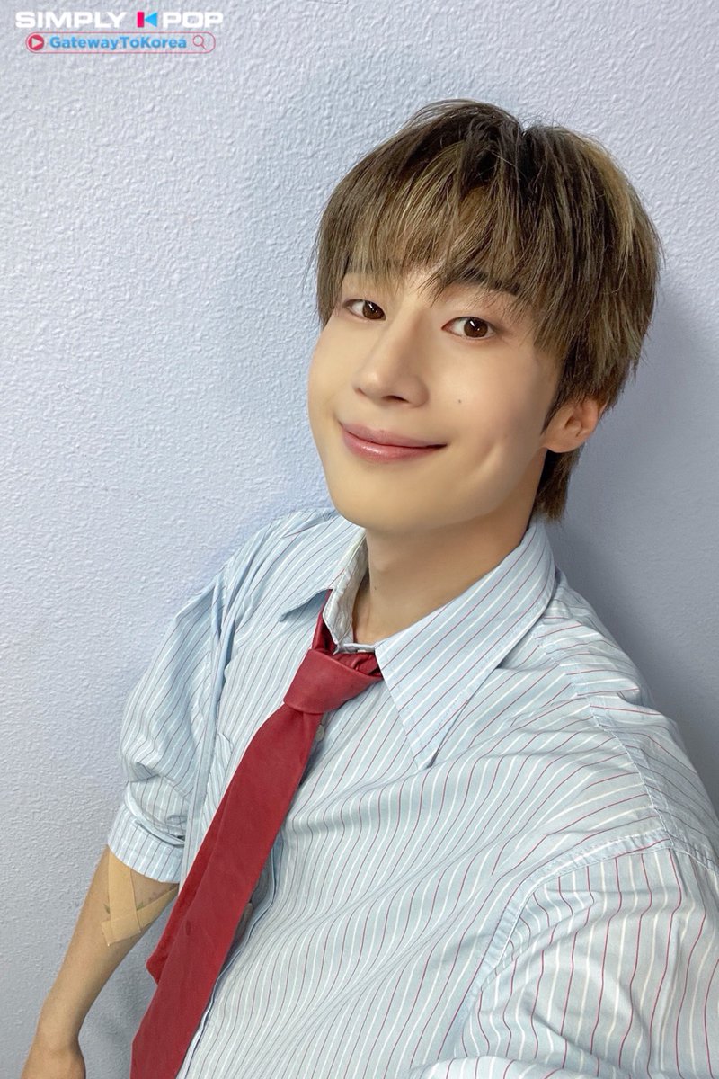 SIMPLY K-POP (@_simplykpop) on Twitter photo #HAN_SEUNG_WOO be singing “#STOP_IT” on #SimplyKPop, but our hearts are screaming "WE CAN'T STOP IT!!!" 💗
How does he expect our hearts to stop flutterin' when he's putting on that swoon-worthy performance? 
He's asking for the impossible, if you ask us😌
#한승우 #심플리케이팝 #HAN_SEUNG_WOO be singing “#STOP_IT” on #SimplyKPop, but our hearts are screaming "WE CAN'T STOP IT!!!" 💗
How does he expect our hearts to stop flutterin' when he's putting on that swoon-worthy performance? 
He's asking for the impossible, if you ask us😌
#한승우 #심플리케이팝