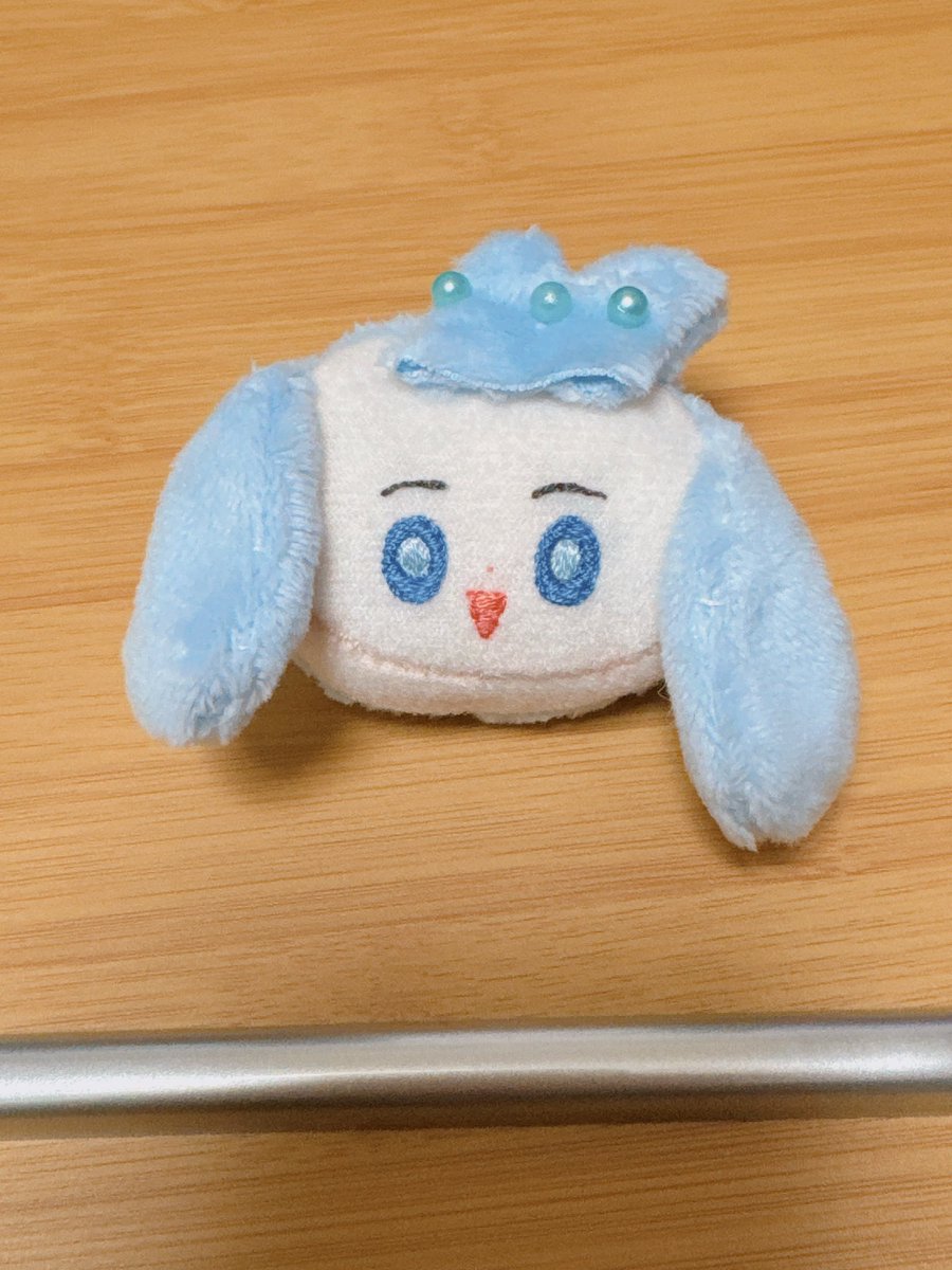 mochico_game's tweet photo. アホ毛と前髪 https://t.co/pUY66TjO0a