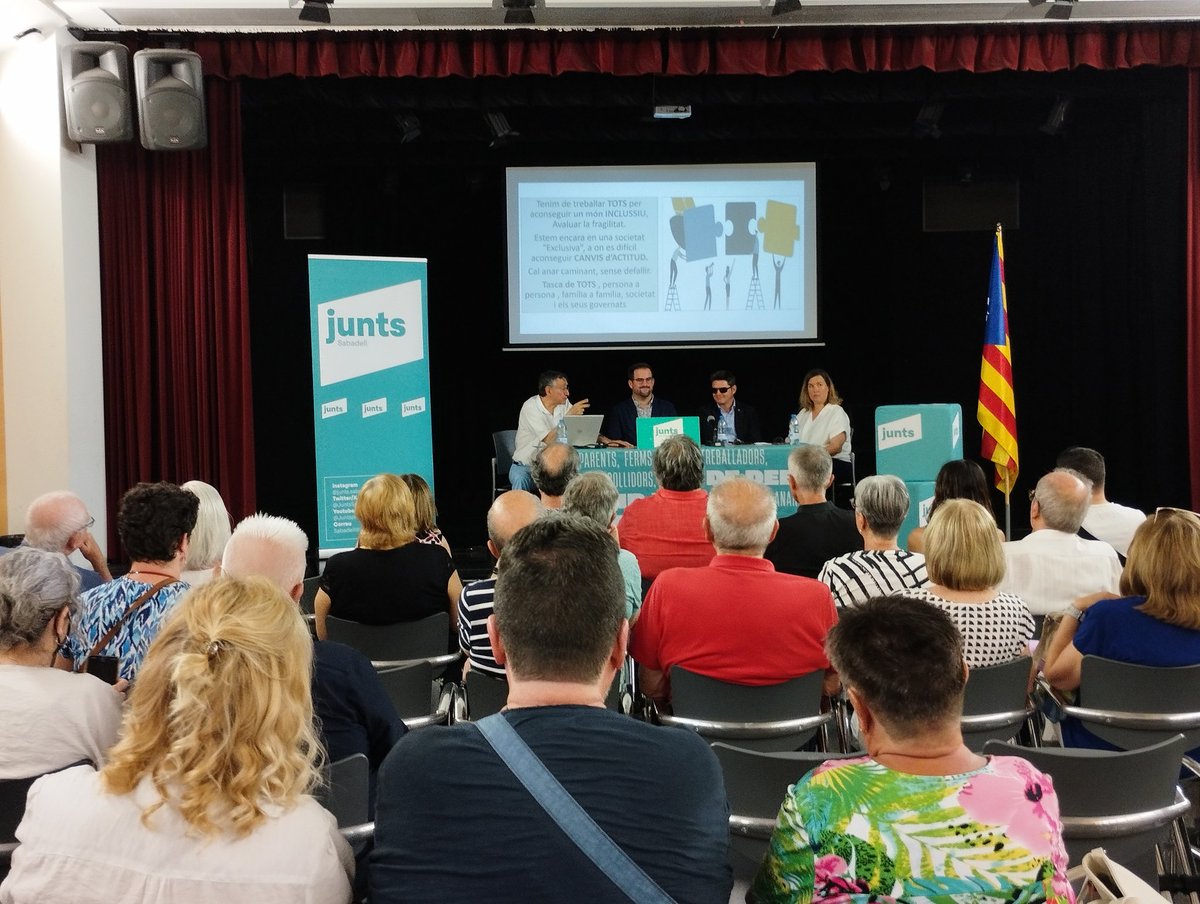 A Catalunya hi ha gairebé 538.000 persones amb discapacitat reconeguda. Però si mirem famílies i entorn, afecta + del 30% de la població. I tanmateix, la discapacitat continua sent invisibilitzada i estigmatitzada. (2/6)