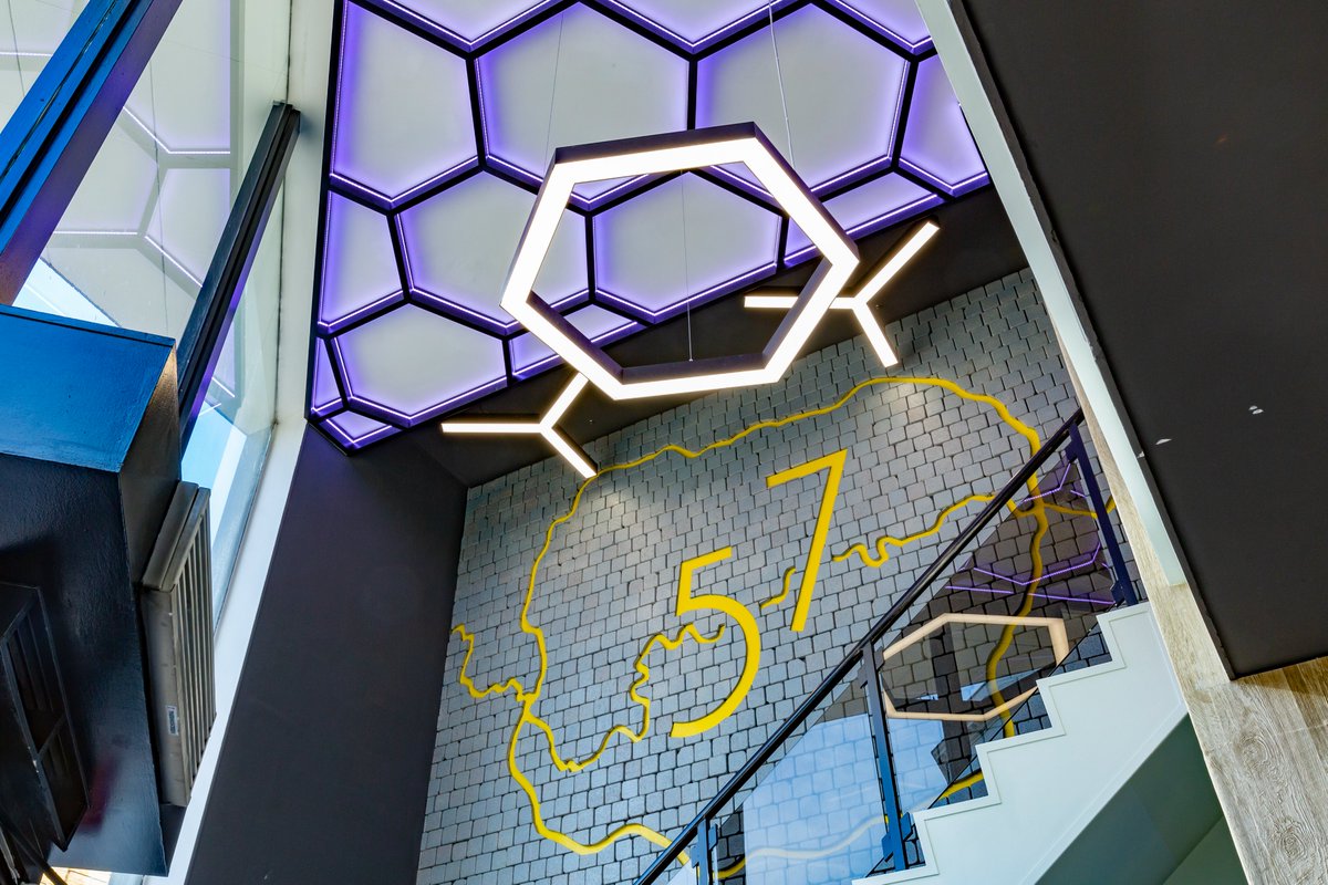 Synergy_Lights's tweet photo. Synergy Creativ lighting spotted at:

✔️ Creative offices
✔️ Co-working hubs
✔️ Education spaces
✔️ Industrial builds

Wherever you work, we light it better.

https://t.co/FteXmUOnLA

#WorkplaceDesign #OfficeLighting #CommercialFitout https://t.co/DQDxXHda4L