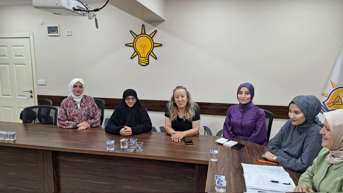 sapanca_akkadin's tweet photo. Haftalık olağan yürütme ve yönetim kurulu toplantımızı İlçe Kadın Kolları Başkanımız Sayın Arzu Akçay başkanlığında ve İl koordinatör yardımcımız Sayın Tuğba Saçıntı'nın katılımıyla gerçekleştirdik. 
Toplantımız hayırlara vesile olsun. 

@tugbaisikercan https://t.co/DYYQctWpZ5