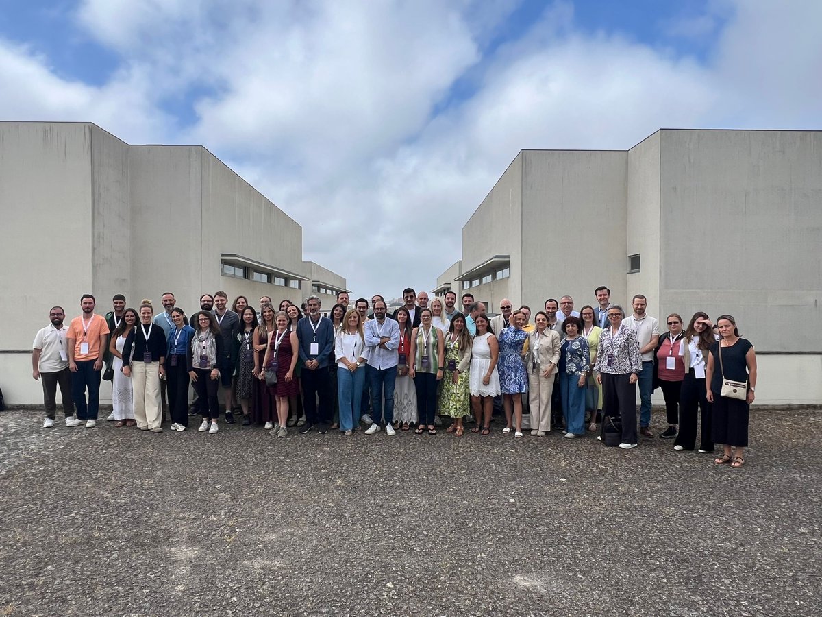 🎓 Day 2 wrapped up #TENET Conference in Porto! 🧠
A huge thank you to all speakers, chairs, and participants for your inspiring sessions and active engagement in discussions on tendon regeneration. 

🔗 Stay tuned: cost-tenet.eu

#TendonRegeneration #COSTAction