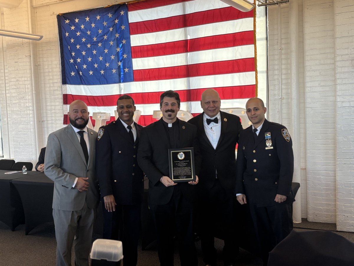 JesuitsEast's tweet image. Last month, Fr. Vinny Marchionni, SJ, received the Community Leadership Award from the NYPD 41st Precinct for "unwavering commitment to the Hunts Point & Longwood communities." It is given to community members who foster positive relationships between the neighborhood and police.