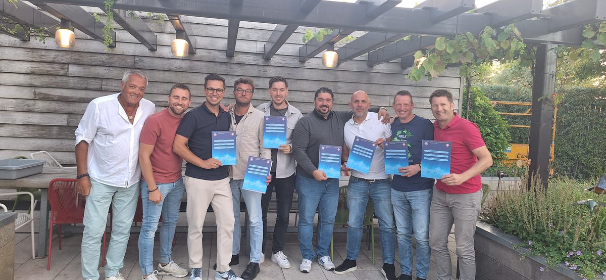 Levente Kalmár, assistent trainer GJS 1, gefeliciteerd met het behalen het trainersdiploma voetbalcoach 3. 
#knvb #vc3