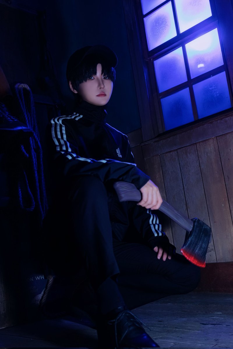 괴담에 떨어져도 출근을 해야 하는구나

김솔음

[ 그리고 누군가 있었다 ]

"연쇄살인마. 제가 한번 해보겠습니다."

pb. <a href="/blue0v0white/">청백📸</a>
studio. #장승구십육 

#선비_코스