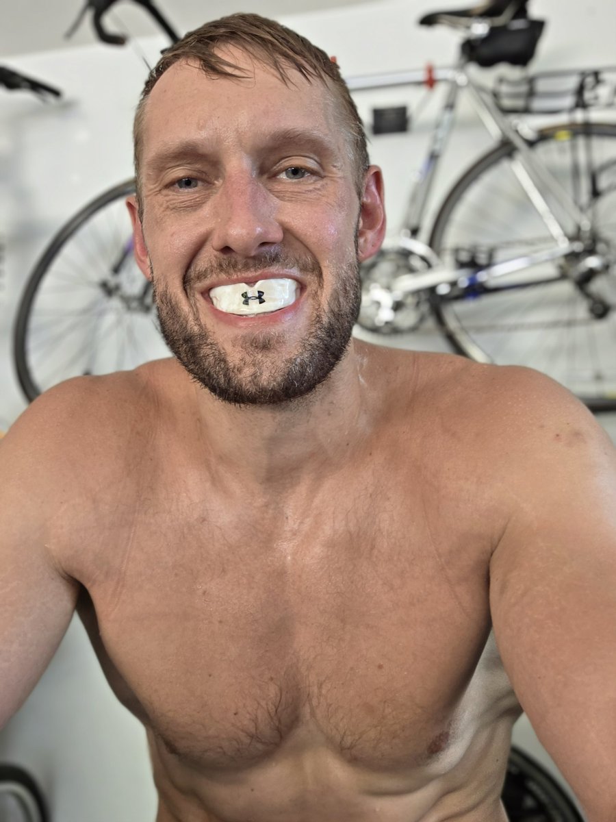 Andrew Koutnik, Ph.D. (@akoutnik) on Twitter photo 💪Exercise!
It doesnt have to be pretty, I am certainly not 😂
...but <a href="/MichaelMindrum/">Michael Mindrum, MD</a> is right.
✅️Even just increasing your overall movement throughout the day can be revolutionary to daily energy and QOL. 💪Exercise!
It doesnt have to be pretty, I am certainly not 😂
...but <a href="/MichaelMindrum/">Michael Mindrum, MD</a> is right.
✅️Even just increasing your overall movement throughout the day can be revolutionary to daily energy and QOL.