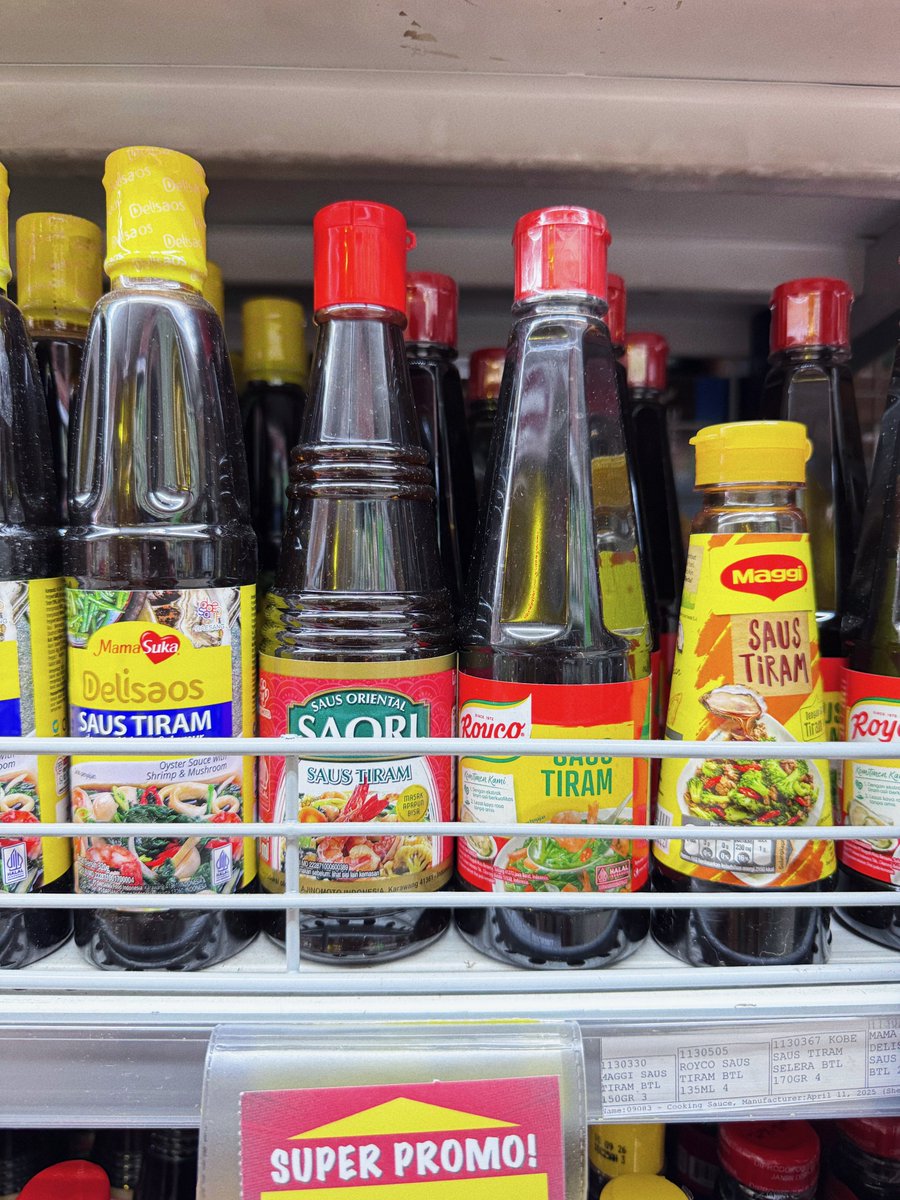 afrkml's tweet photo. Saus tiram yg enak, mending pilih mana? https://t.co/8nZkQY0LYr