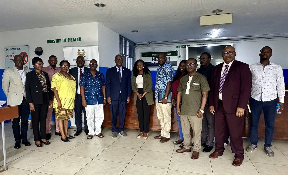 mohs_sl's tweet image. Very fruitful deliberations this morning between #MoH @DembyAustin and @MoCTI_SL on the endless possibilities of joint collaboration on leveraging technology in healthcare. Discussions include urgent need to integrate digital solutions to monitor punctuality & staff performance.