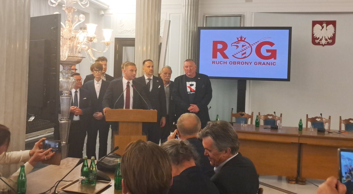 PiotrWronaCzewa's tweet image. Pierwsze posiedzenie Parlamentarnego Zespołu @ROGranic. #StopMigracji #RuchObronyGranic