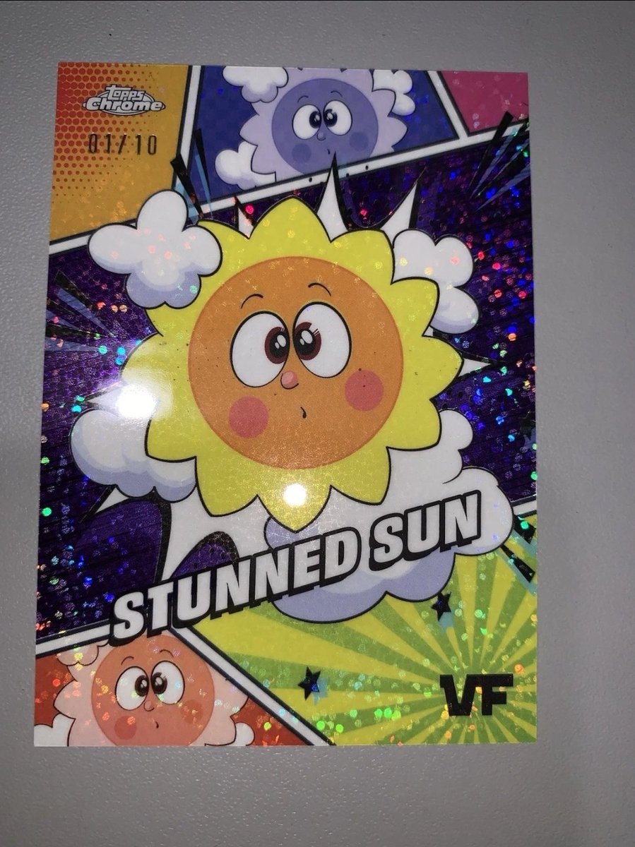 Looks like ALL the purple Stunned Suns have ink splatter. 🫟 

Have you noticed this with any other VeeFriends cards?