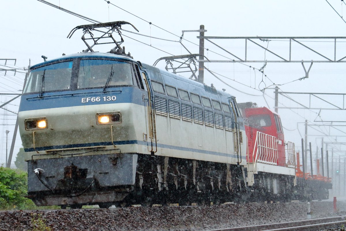 hyojiban's tweet photo. 2025.6.14　8865レ　
通過時に雨が強くなってくれて👍 https://t.co/geKcSS4Fy9