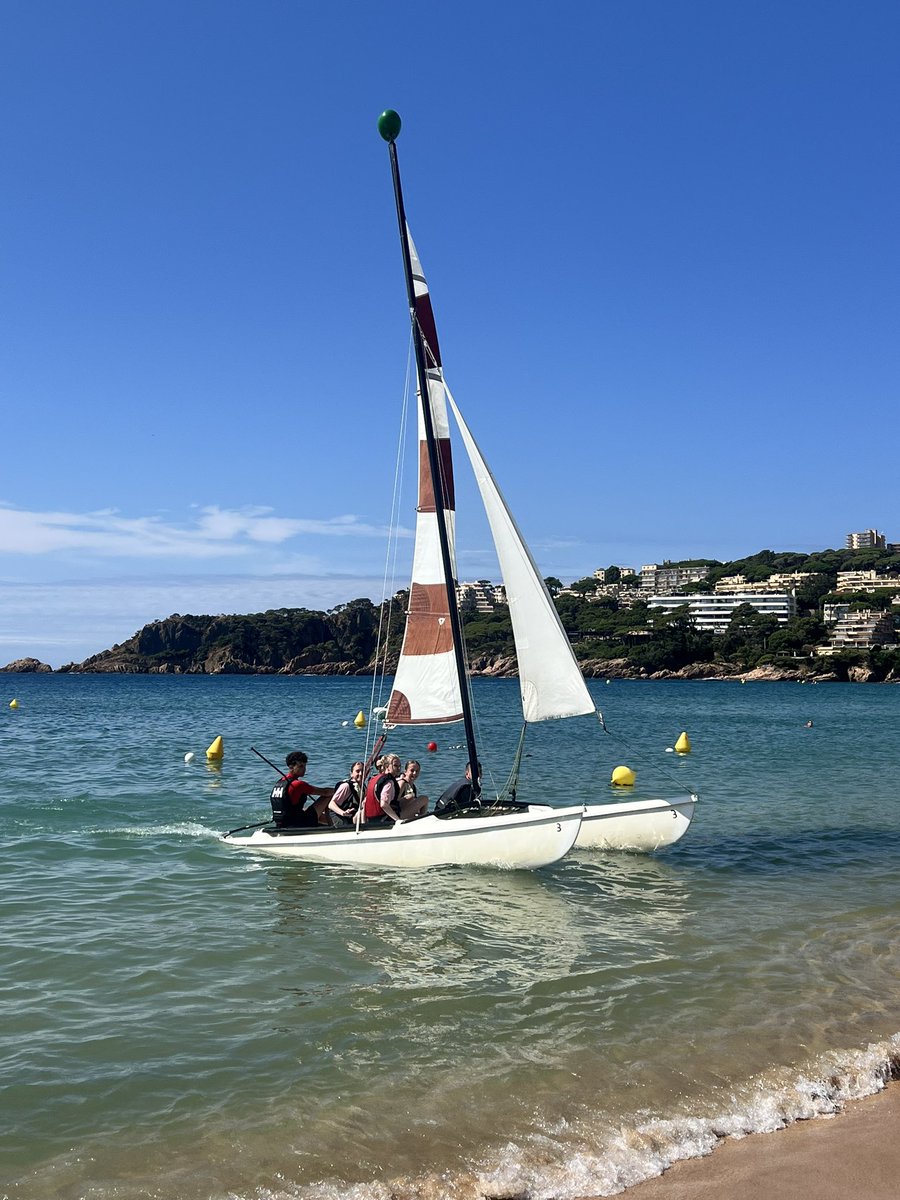 PEatBHS's tweet photo. Just a snippet of our groups in action this morning. Lunch and pool time then off to our last water sports session this afternoon ☀️ #BHSWS25 https://t.co/2gh2zCL1JY