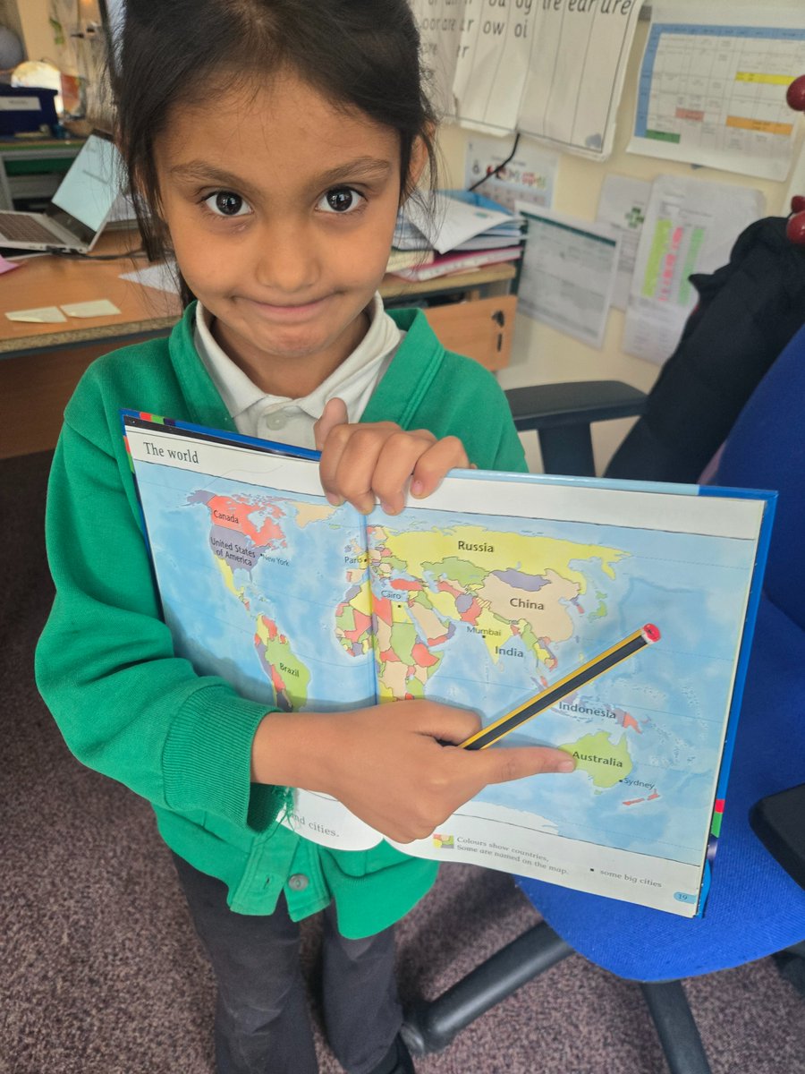 Year Two have done a fantastic job with their Geography learning looking at the similarities and differences between England and Australia.  They have been comparing them using maps and by looking at the physical and human features.