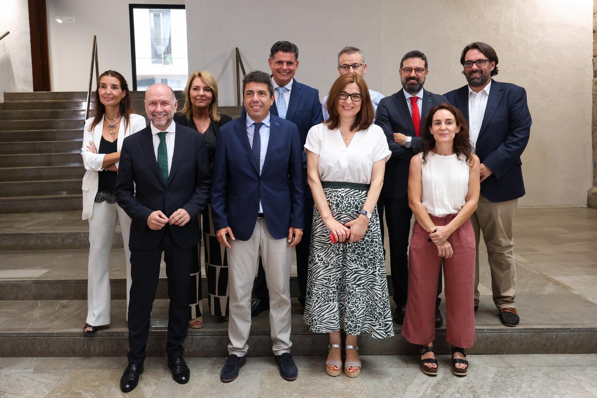 🏦🏘 El president de la Generalitat, @carlos_mazon_, assistix a la presentació dels resultats del programa de garanties de <a href="/GVAivf/">IVF</a> per a la compra de vivenda

📢 “La Generalitat ha avalat en un any la compra de prop de tres vivendes al dia per a jóvens”

✅ Balanç del primer any