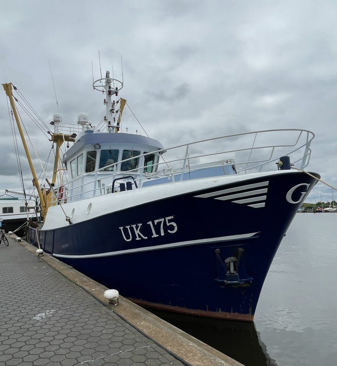Wederom een nieuwe aanwinst voor de Urker vloot. Cees Post (UK 176) kocht met zijn zonen deze goed onderhouden kotter erbij, die meerdere visserijen kan uitoefenen. Onder het nummer UK 175 gaat ze volgende week naar zee. Ook op hoop van Zegen.