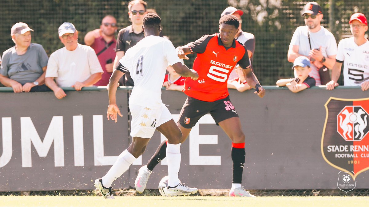 🚨 Le Stade Rennais concède le match NUL (1-1) face au Stade Briochin (N1). 🤝

Kader Meïté est le buteur côté Rouge et Noir.

📸 <a href="/staderennais/">Stade Rennais F.C.</a>