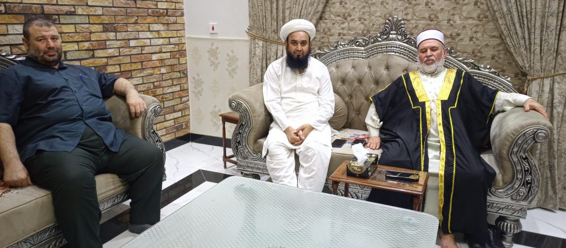 حماس کےوفد کی تحریک لبیک پاکستان کے رہنما چوہدری رضوان سیفی سے ملاقات۔
تحریک لبیک پاکستان اسرائیل کو تسلیم کرنے کی کسی بھی کوشش کی نہ صرف بھرپور مخالفت کرے گی بلکہ مزاحمت کے لیے ہر قانونی و آئینی راستہ اپنائے گی۔ٹی ایل پی