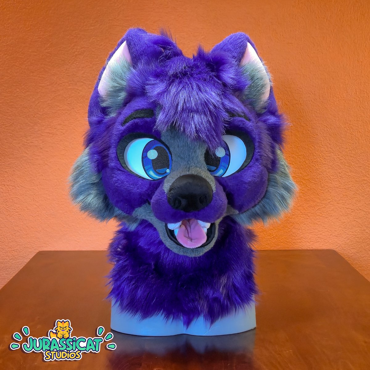 Next up is Sully! This is one of our recently completed commissions and is partnered with Coffee!

Sully is a full partial, featuring armsleeves, handpaws, feetpaws, a tail and of course a fursuithead with follow me eyes.