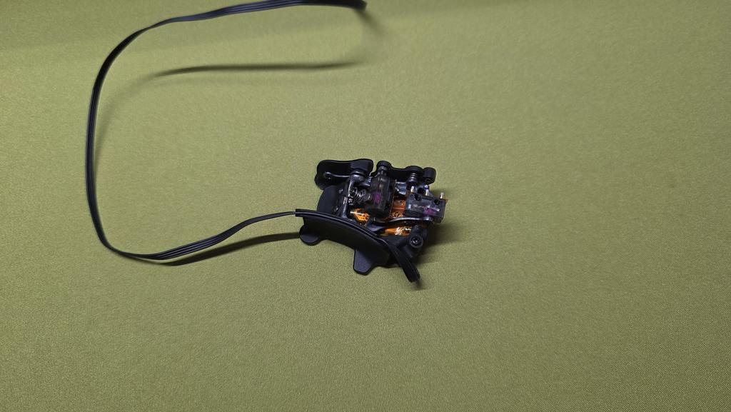 LOG_PILE tweet media