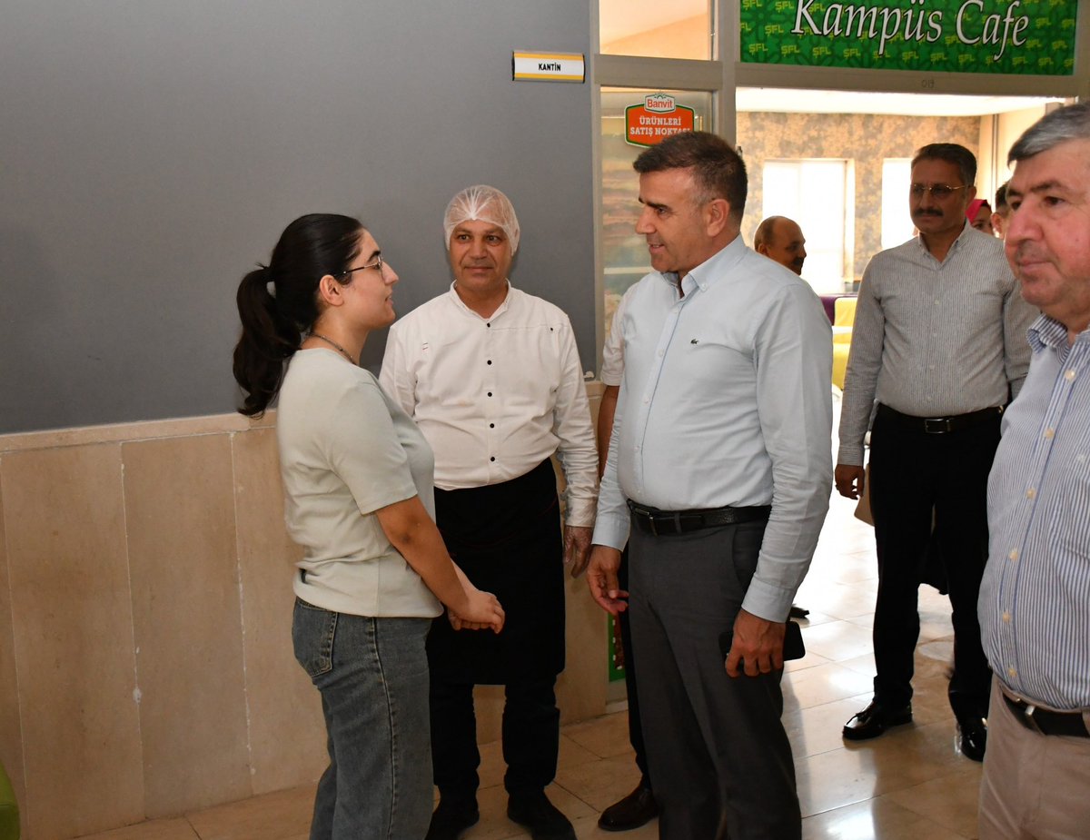 İl Milli Eğitim Müdürümüz Sn Asım Sultanoğlu ve İlçe Müdürümüz Sn Mehmet Vural yaz DYK kurslarının devam ettiği Şanlıurfa Fen Lisesi’nde düzenlenen aşure günü etkinliğine katılım sağladılar.
<a href="/tcmeb/">Millî Eğitim Bakanlığı</a>
<a href="/UrfaValiligi/">T.C. ŞANLIURFA VALİLİĞİ</a>
<a href="/sanliurfammem63/">Şanlıurfa İl Milli Eğitim Müdürlüğü</a>
<a href="/haliliyegovtr/">Haliliye Kaymakamlığı</a>
<a href="/Mvural63/">Mehmet VURAL</a>