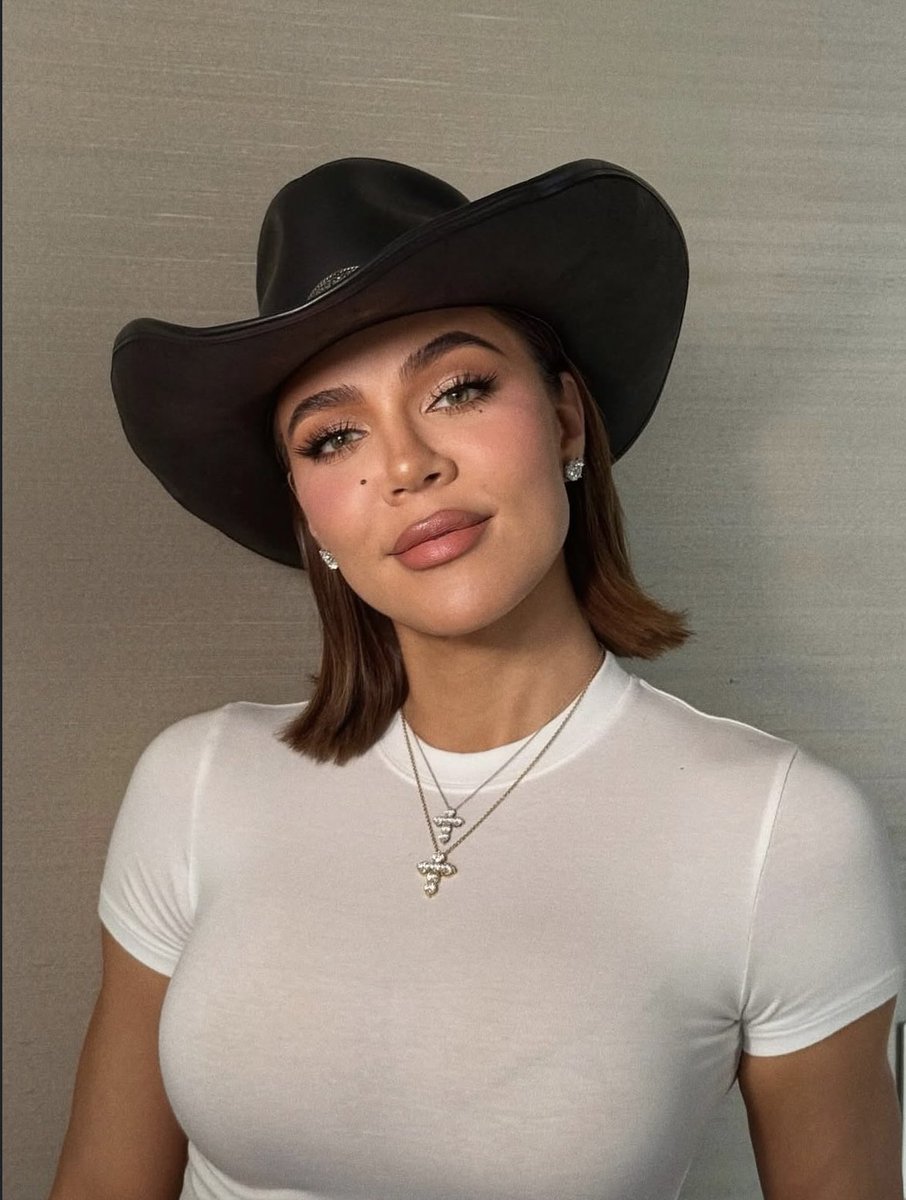 yourhighnessjai's tweet image. Backwoods Barbie