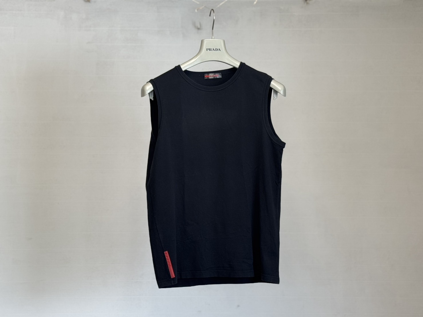 プラダ PRADA☆ノースリーブニット 総柄 19SS 入手困難 即完売注意 楽天市場】ノースリーブ（ブランドプラダ）（トップス